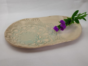 Travessa com ramo de flor.png